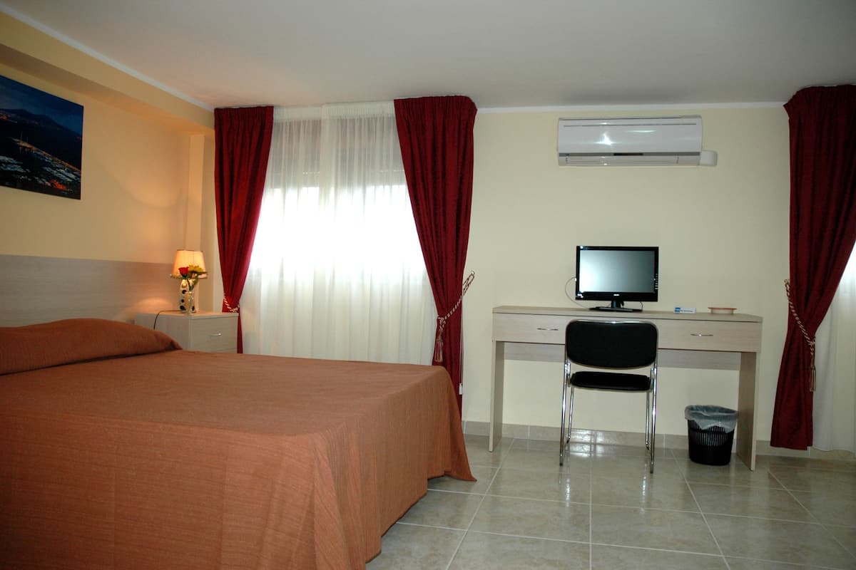 Premium bedding, memory-foam beds, minibar, individually decorated