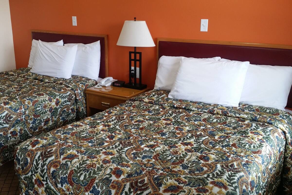 Free WiFi, bed sheets