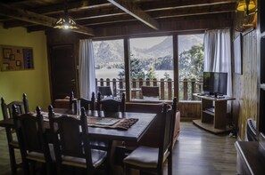 Apartment, 2 Bedrooms | Living room