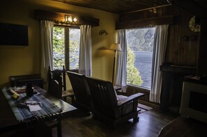 Apartment, 2 Bedrooms | Living room