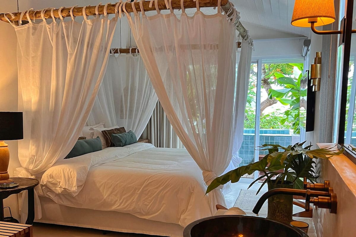 Egyptian cotton sheets, pillowtop beds, minibar, in-room safe