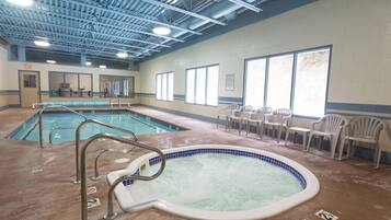 Indoor spa tub