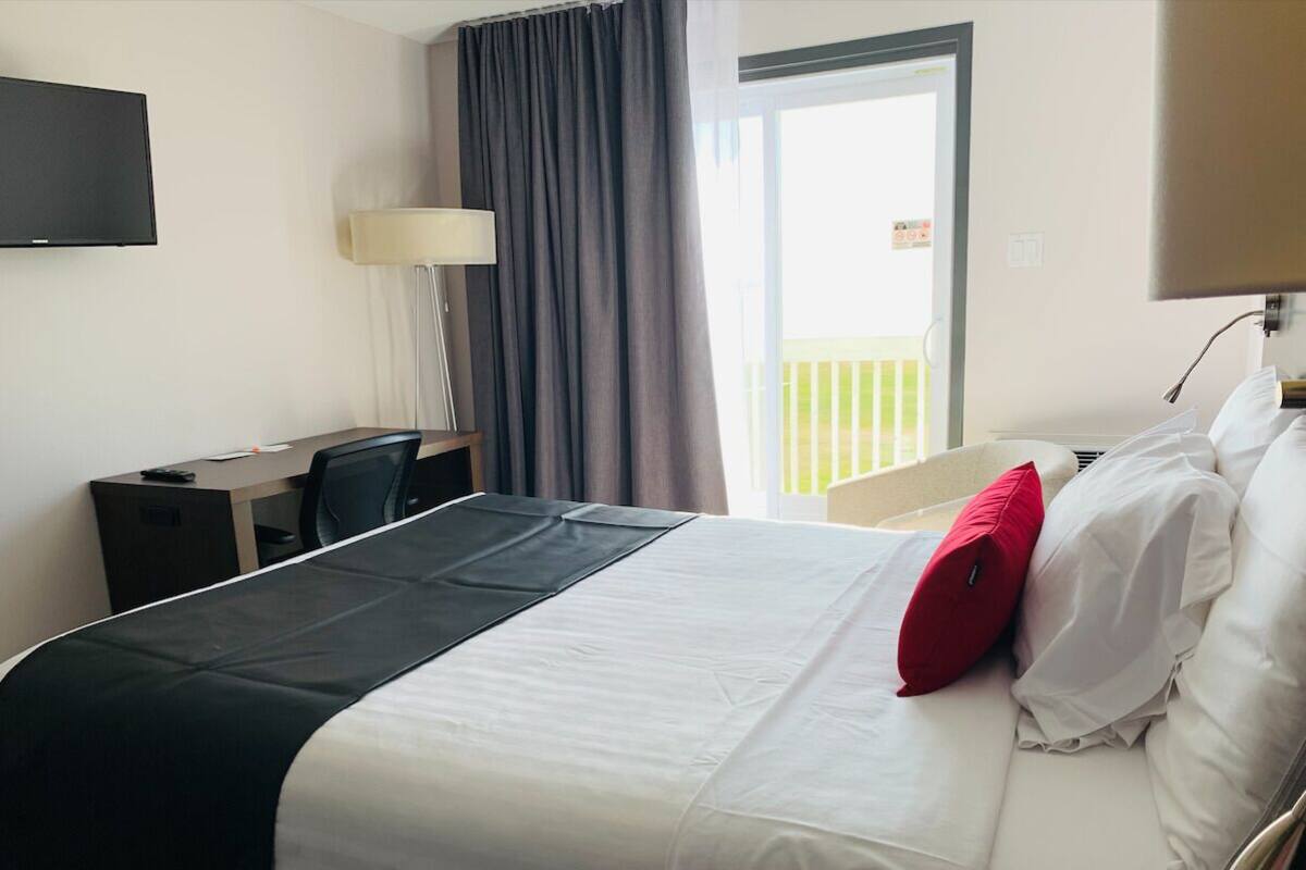 Standard Room, Refrigerator