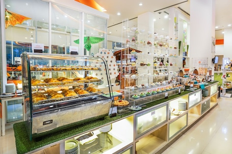 Daily buffet breakfast (IDR 180000 per person)