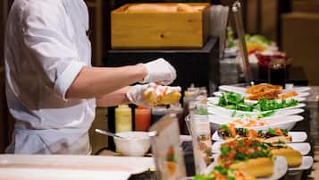 Daily buffet breakfast (VND 750750 per person)