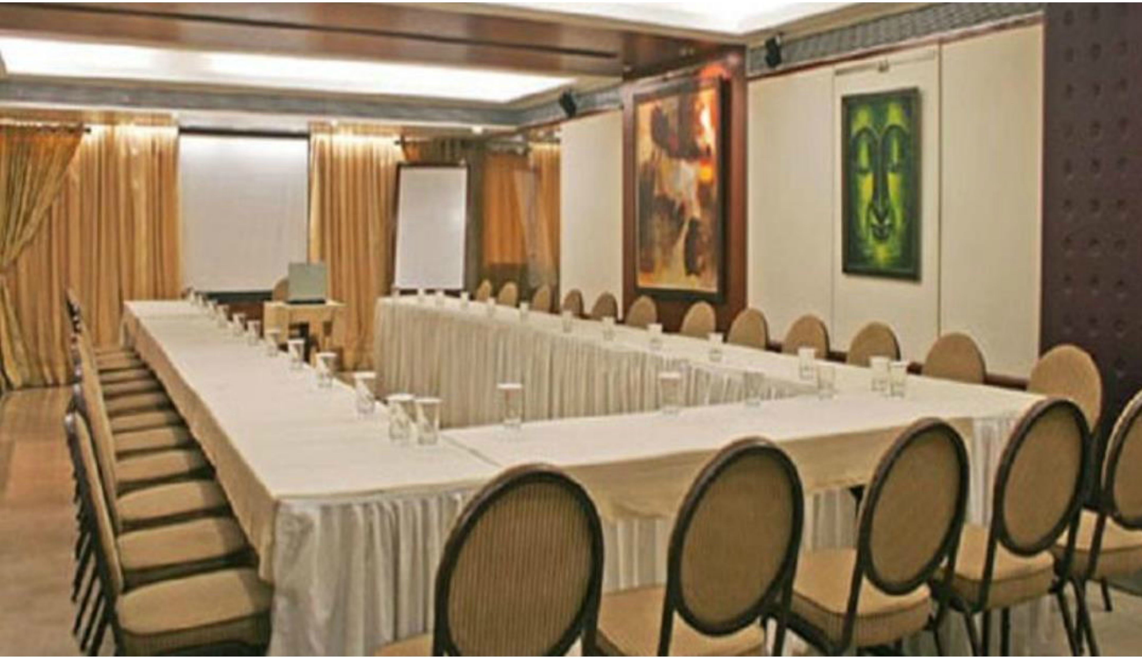 Photo - Hotel Diplomat, Colaba