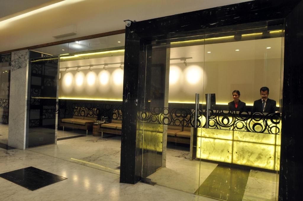 Photo - Diplomat Hotel