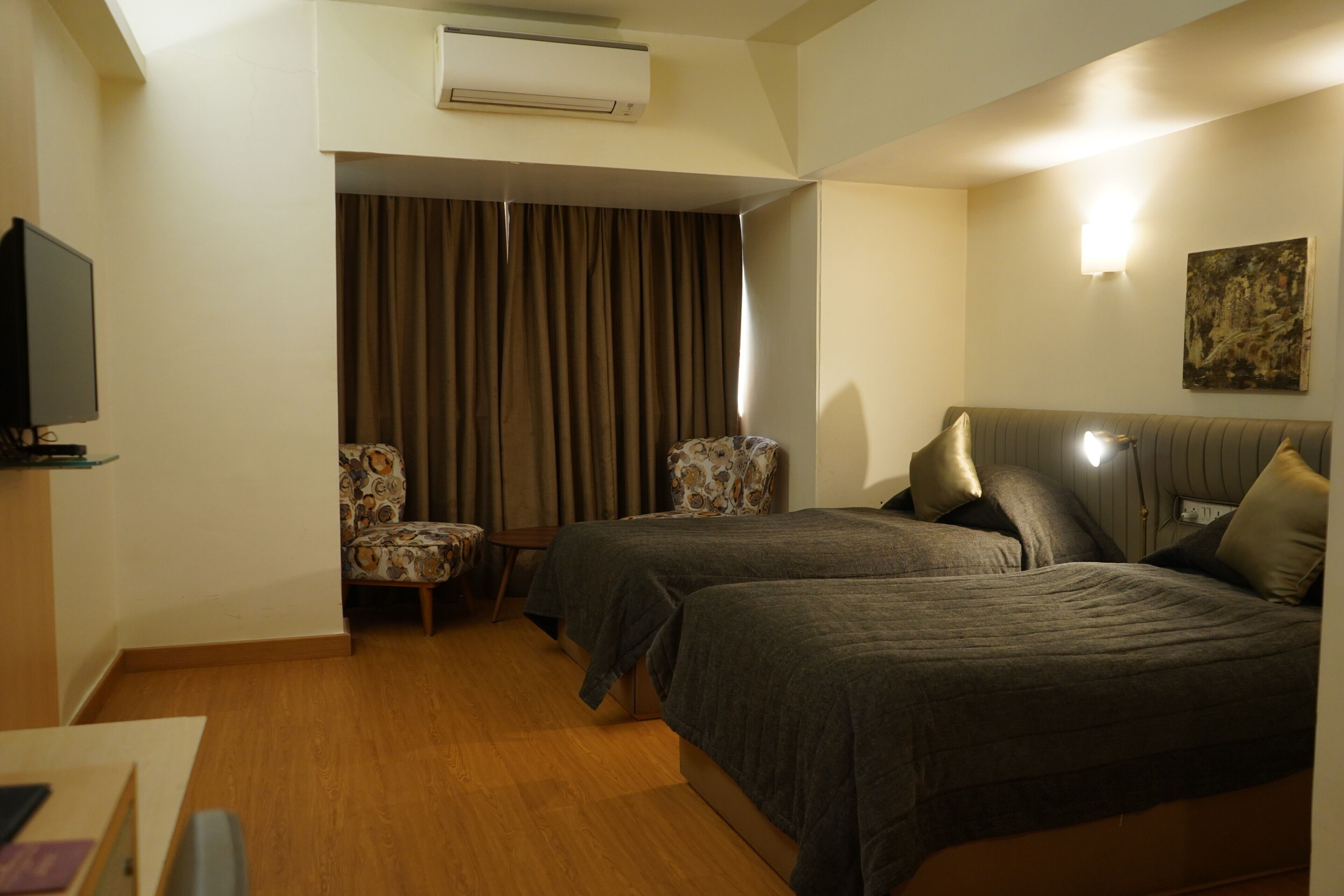 Photo - Hotel Diplomat, Colaba
