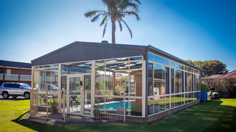 Arkana Motor Inn & Terrace Apartments