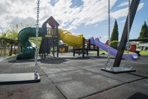 Children’s play area – outdoor