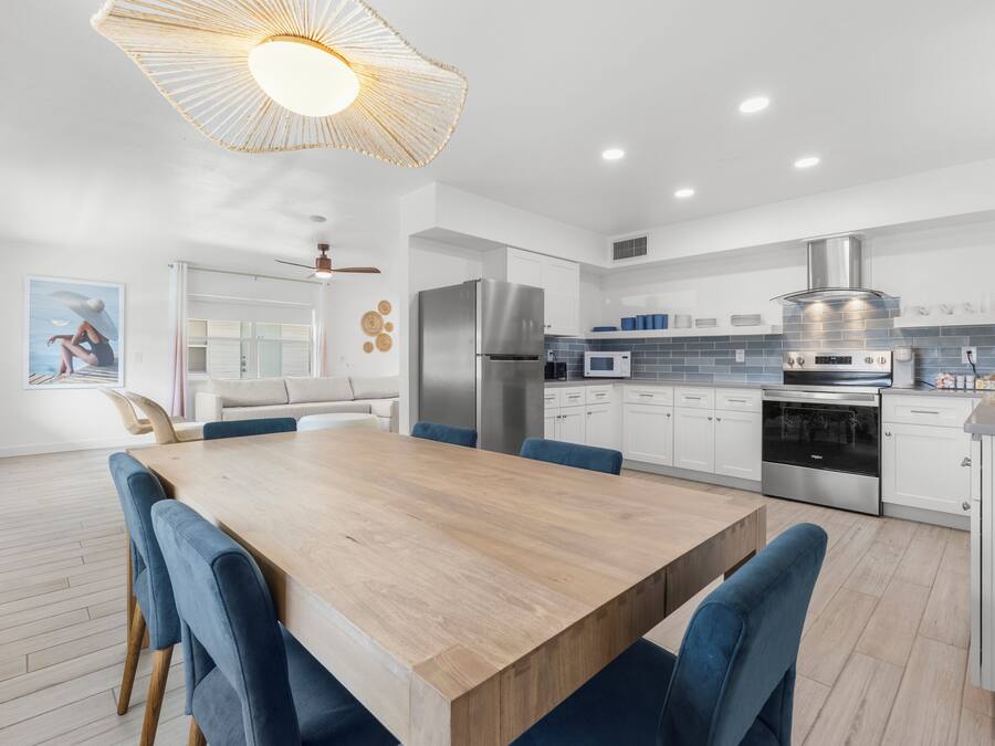 Apartamento design | Cozinha privada | Cafeteira/chaleira, freezer, máquina de gelo