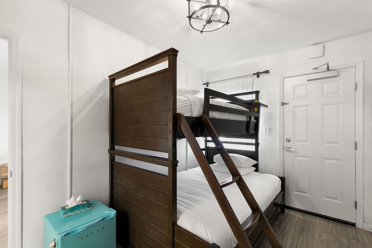 Bunk Room Suite