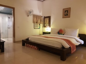 1 bedroom, premium bedding, in-room safe, iron/ironing board