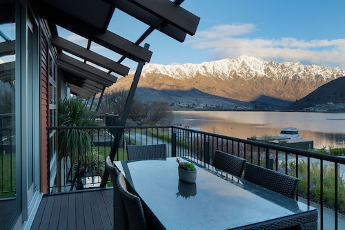 Marina Apartments Element Escapes