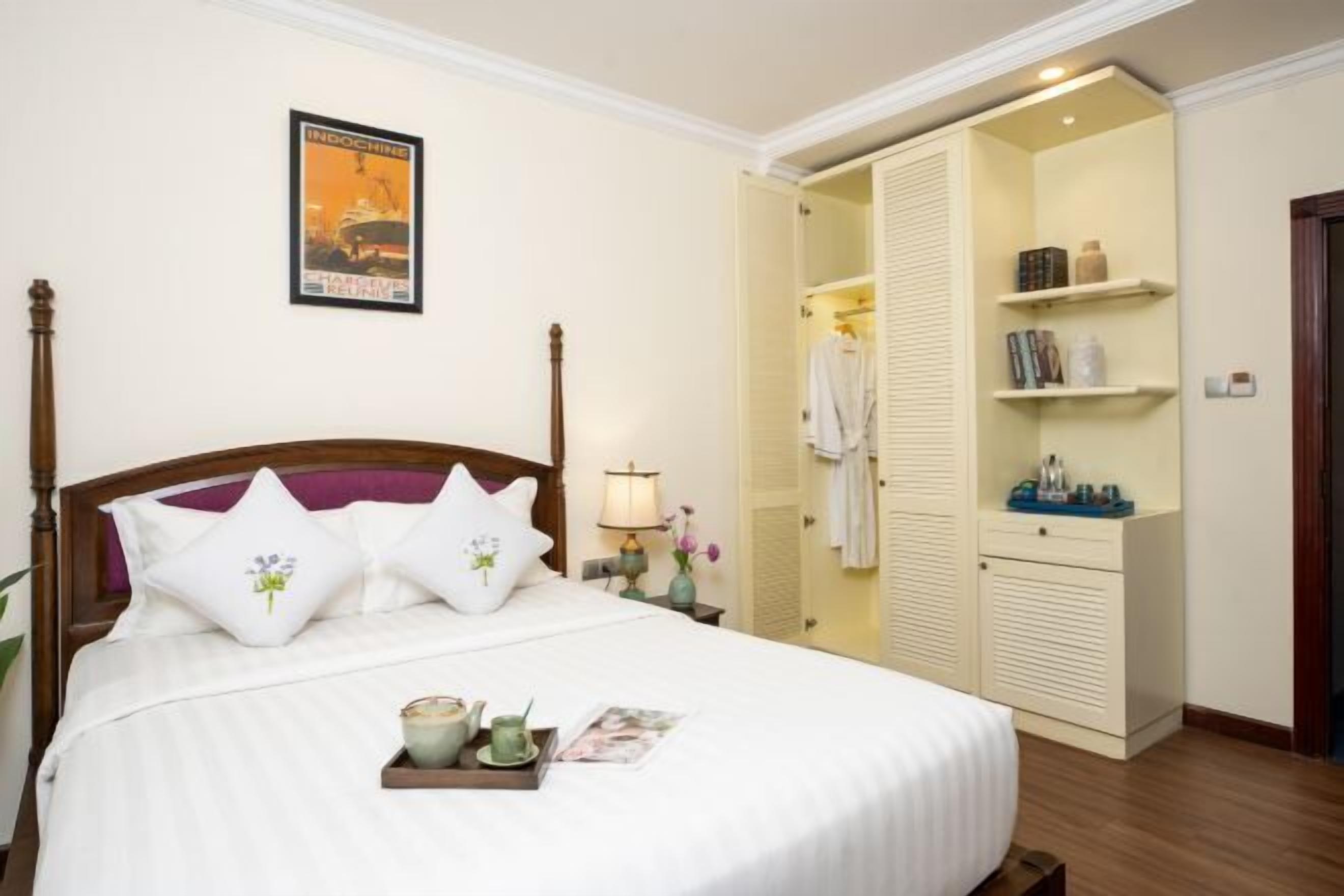 Luxe beddengoed, bedden met traagschuimmatras, een minibar