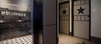 Hotel 81 Premier Hollywood