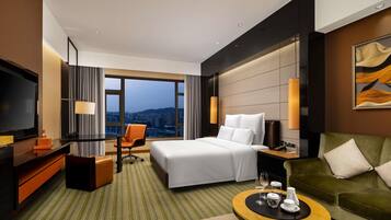 1 bedroom, minibar, in-room safe, desk