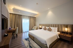 1 bedroom, premium bedding, pillow-top beds, minibar - Flora Airport Hotel and Convention Centre Kochi (Aluva)