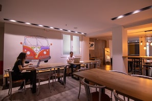 Restaurant - Athens Hawks (Athens)