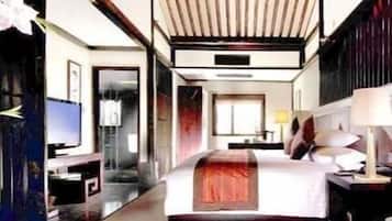 标准房 | 迷你吧、客房内保险箱、办公桌、遮光窗帘