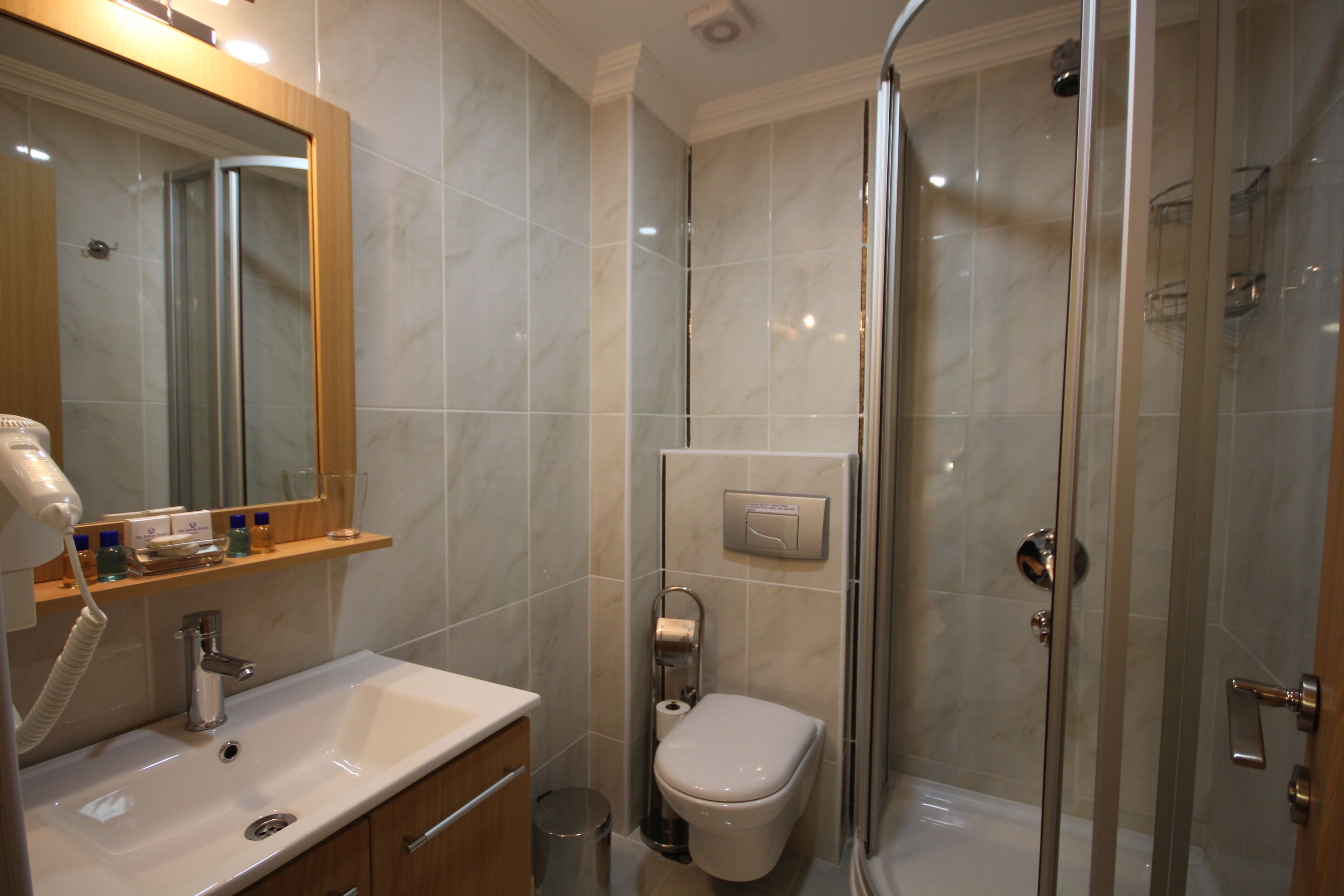 family room (family room) | bathroom | shower, free toiletries, hair dryer, slippers