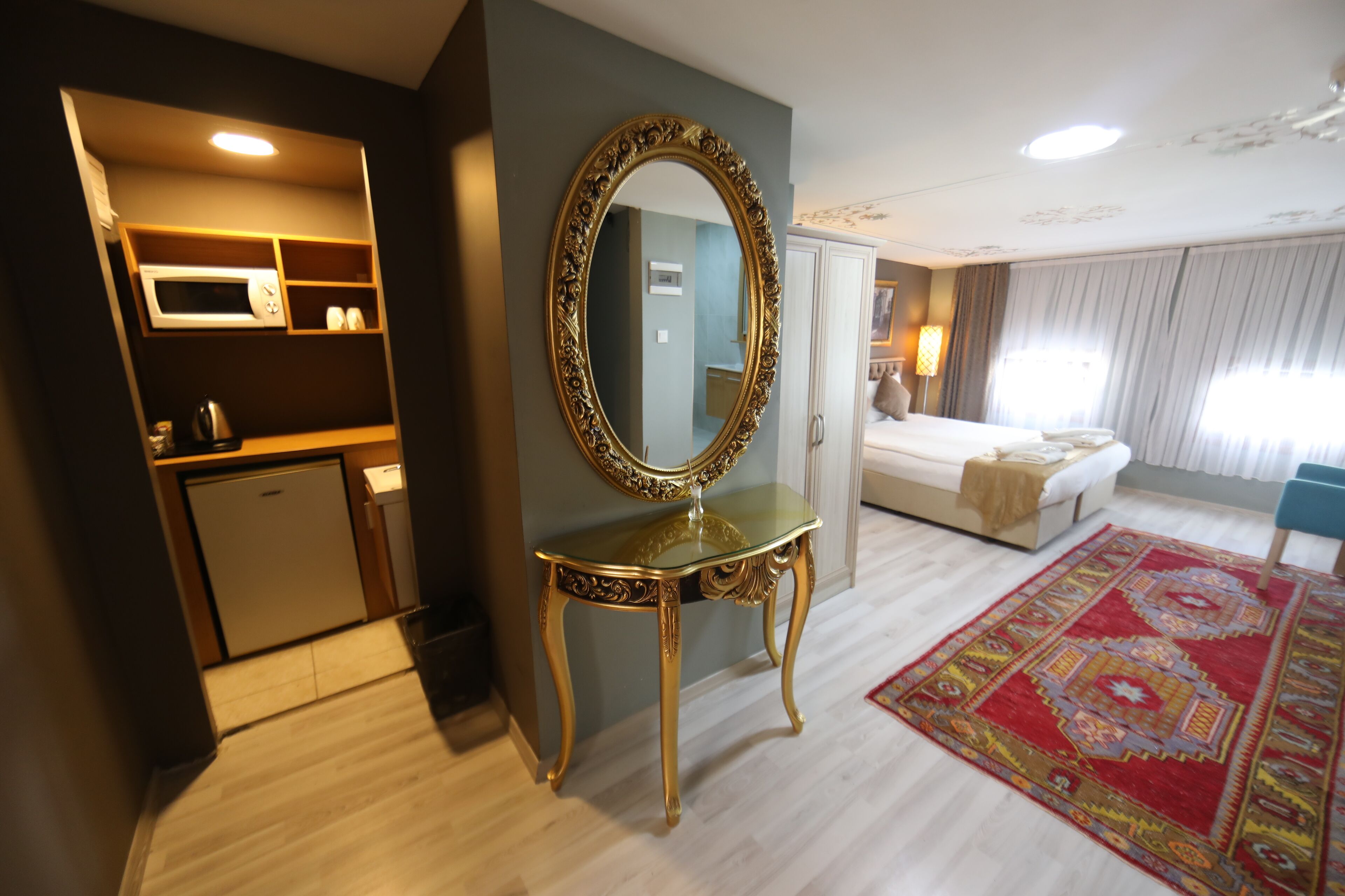 family room (family room) | private kitchenette