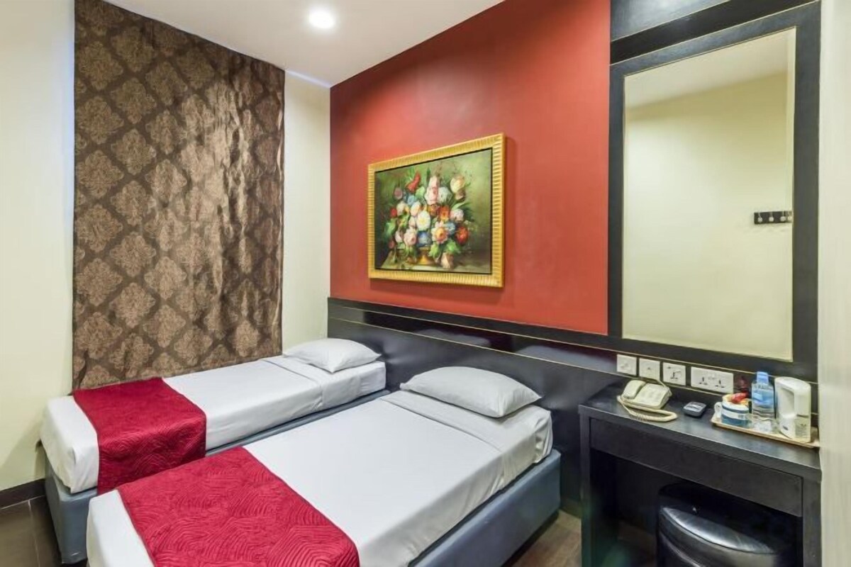 WiFi (free), bed sheets