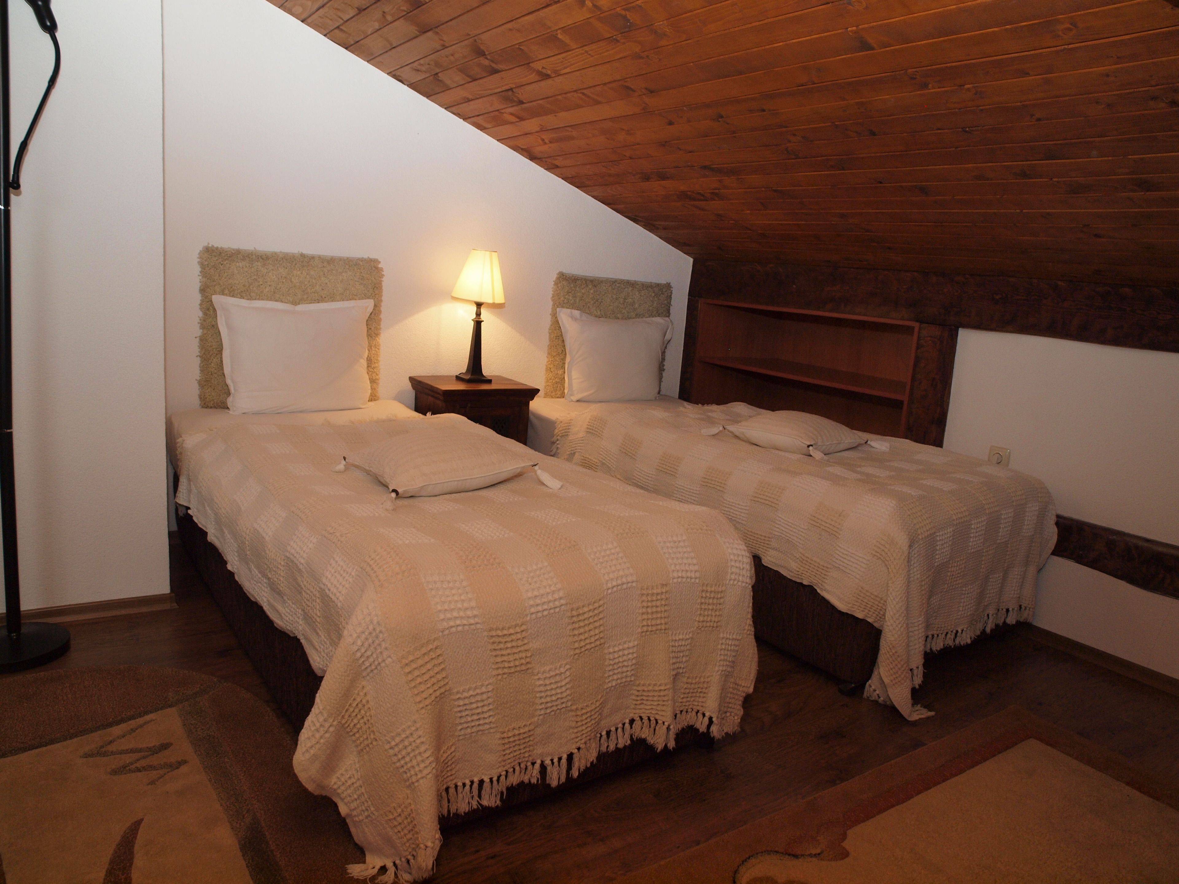 minibar, free wifi, bed sheets