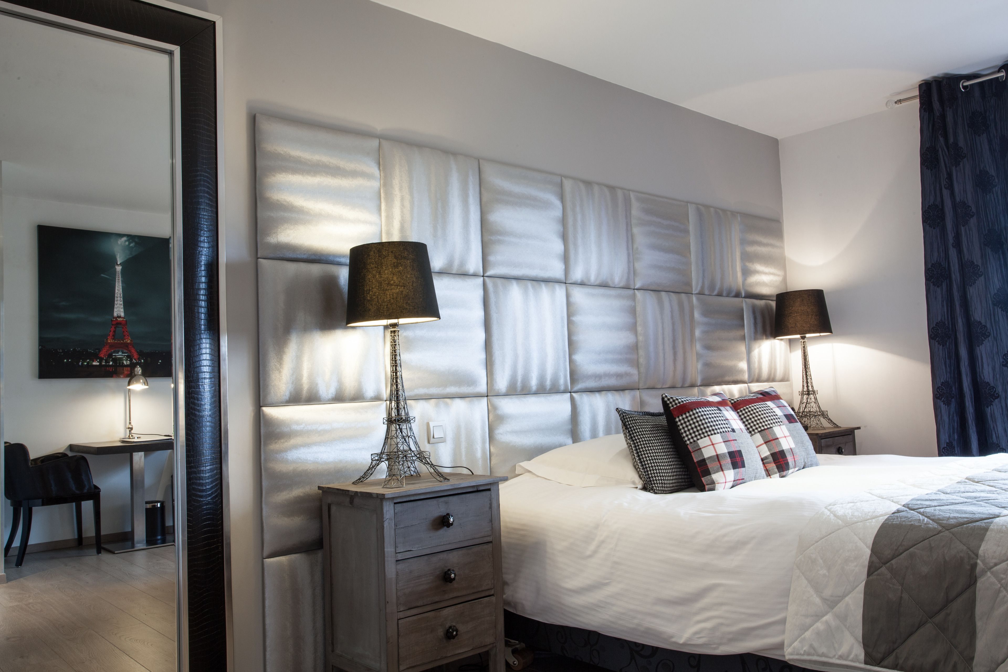 premium bedding, pillow-top beds, minibar, in-room safe