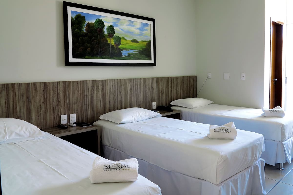 Minibar, caja de seguridad en la habitación, escritorio y wifi gratis