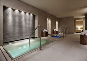 Indoor spa tub - Hotel Aurelio (Lech am Arlberg)