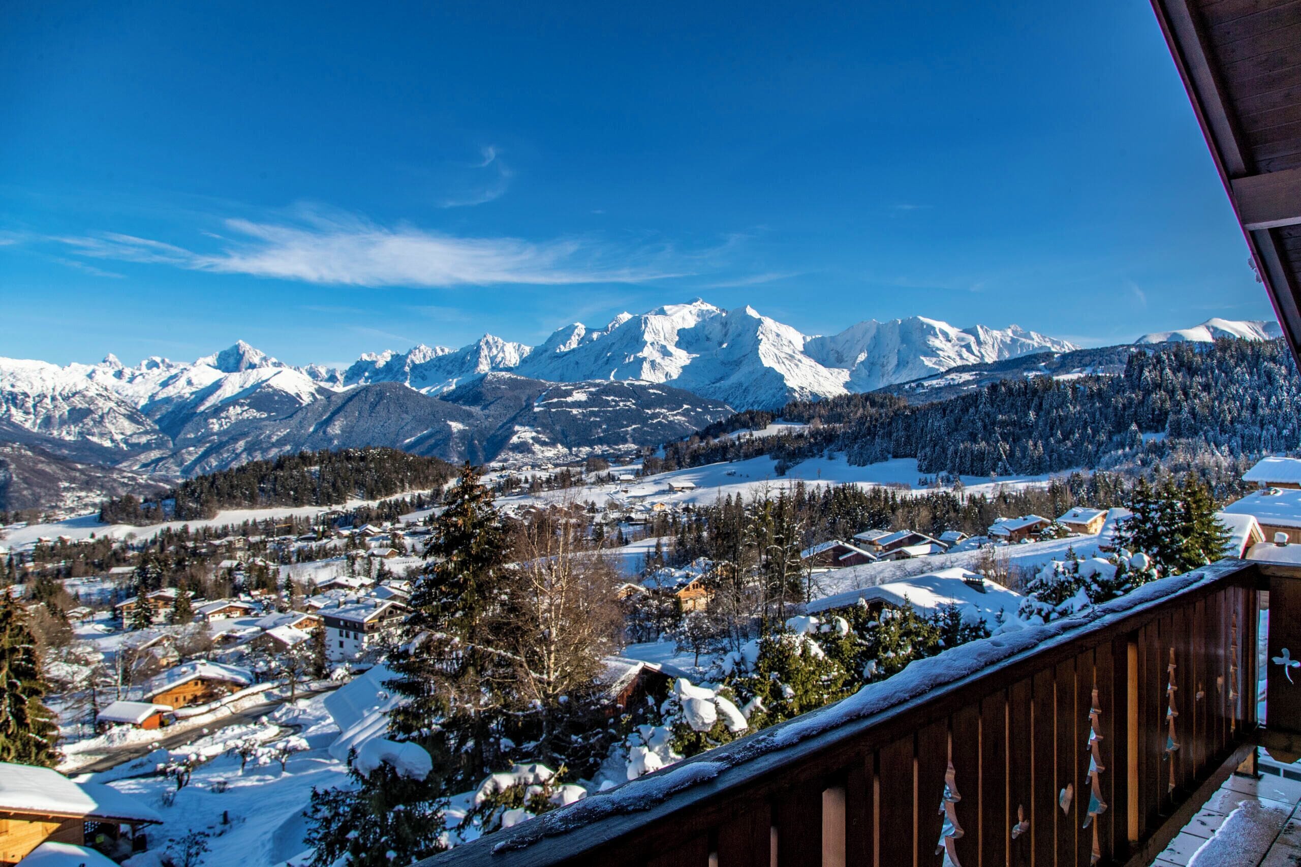 family room (mont-blanc) | terrace/patio