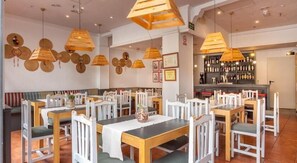 Breakfast (EUR 3.5 per person)