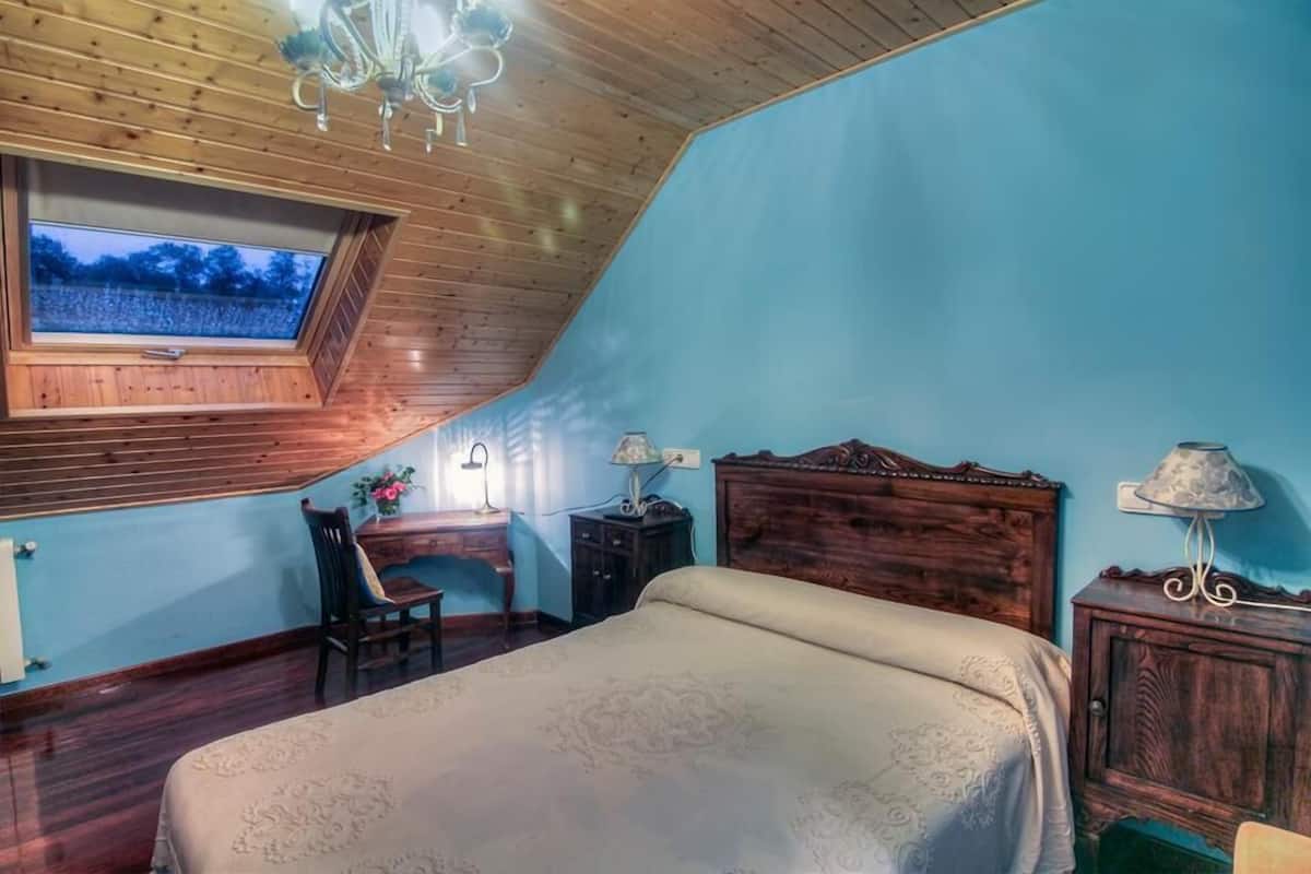 Family Triple Room | Free WiFi, bed sheets