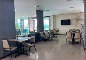 Breakfast served - Biss Inn (Goiania)