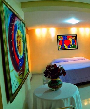 Minibar, free WiFi, bed sheets - Biss Inn (Goiania)