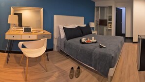 Premium bedding, down duvets, Tempur-Pedic beds, minibar - Hotel Zona G (Bogotá)