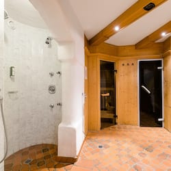 Sauna, steam room, body treatments, aromatherapy, deep-tissue massages