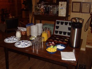 Free daily continental breakfast