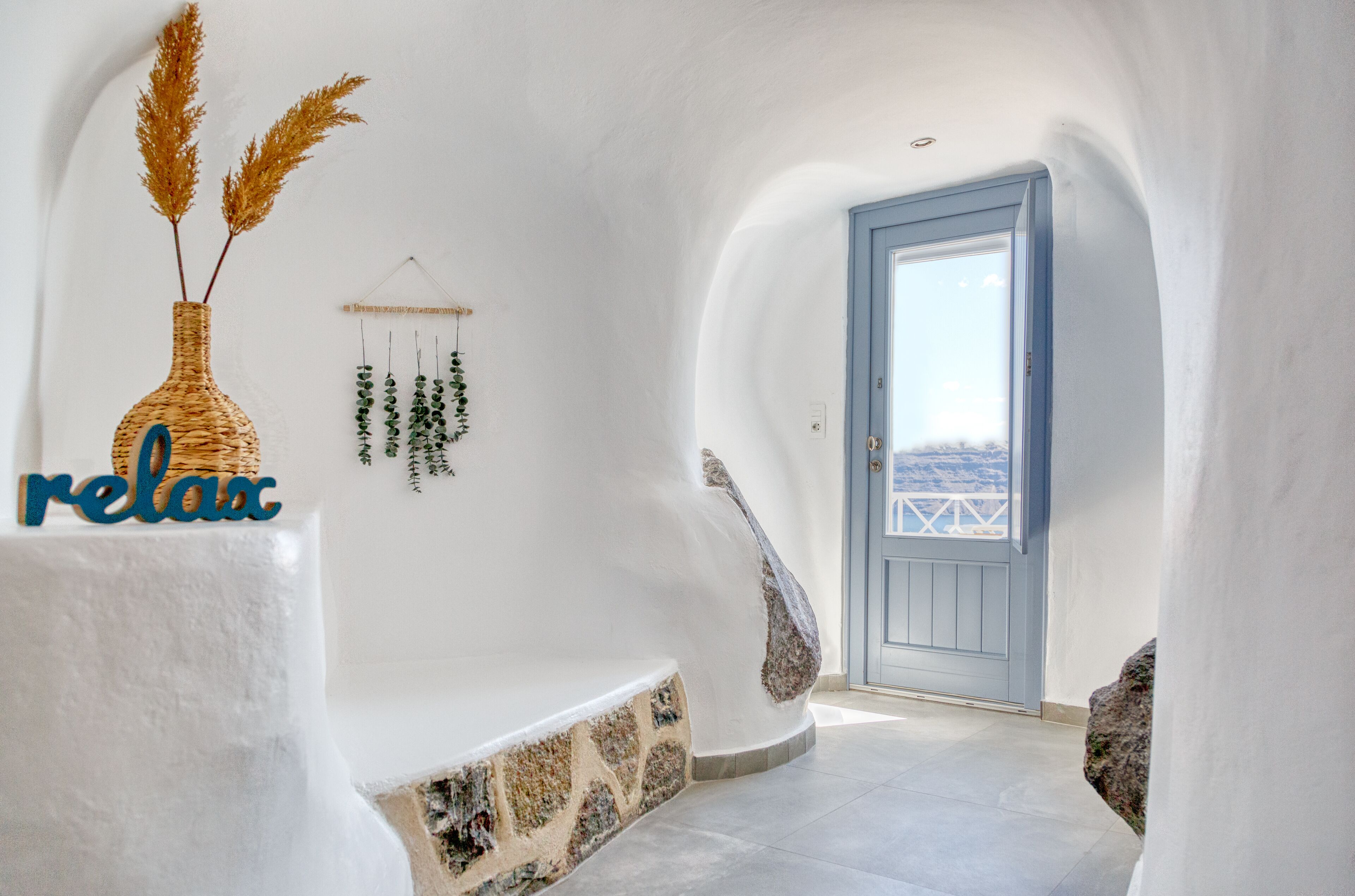 Suite (Patari) | Egyptian cotton sheets, premium bedding, pillowtop beds, in-room safe