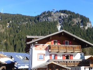 Façana frontal de l'allotjament