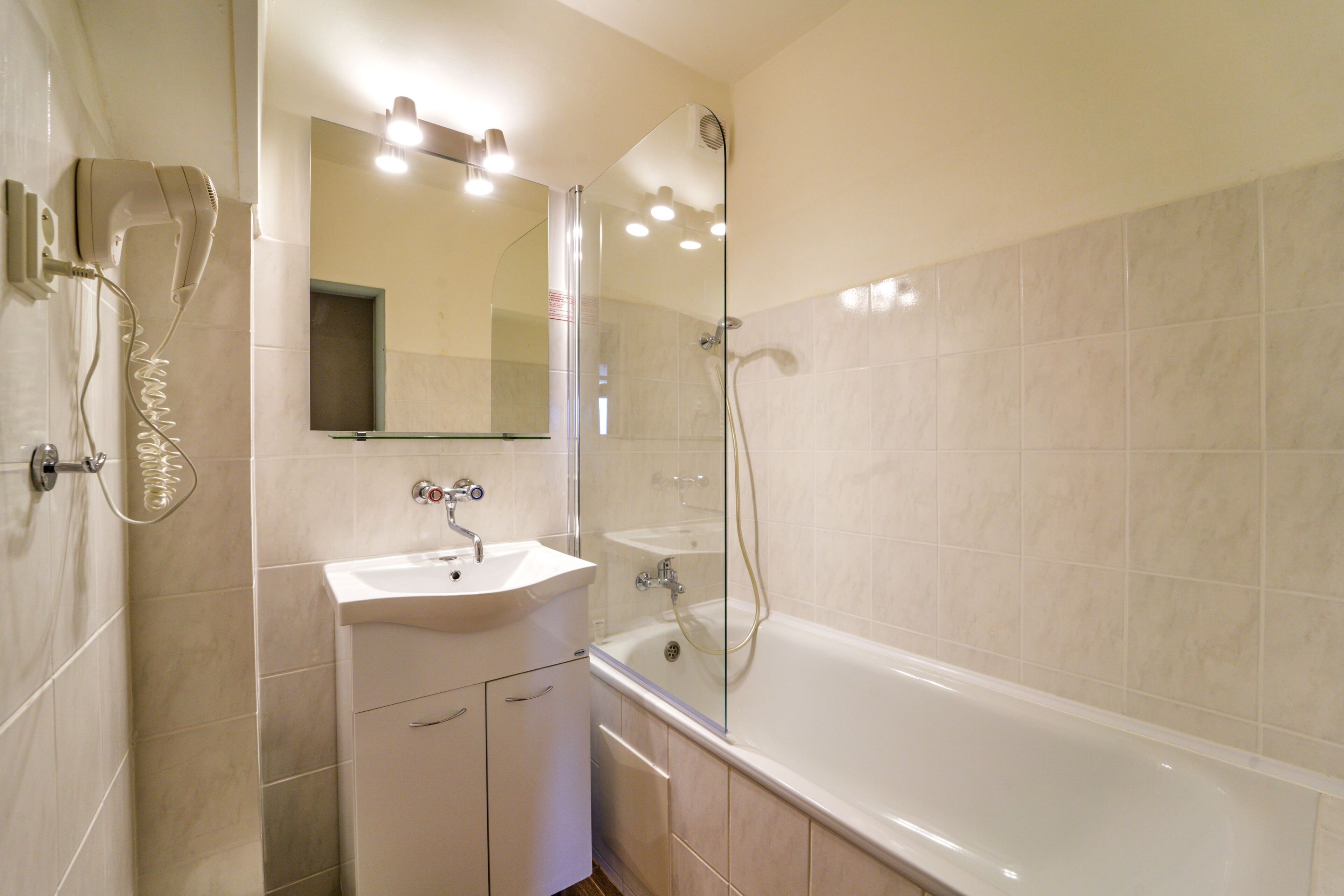 Foto - Charles Central