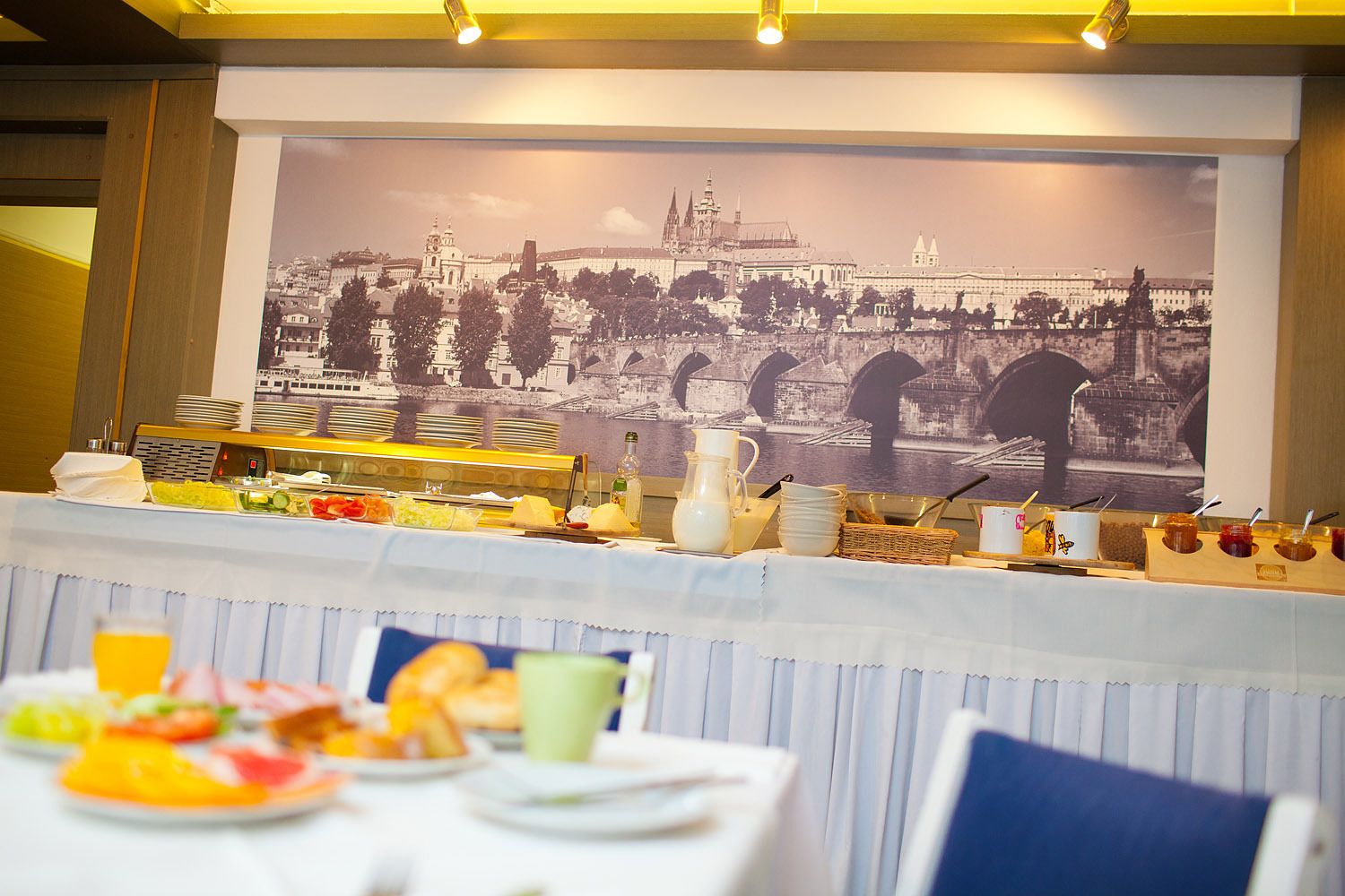 Foto - Charles Central