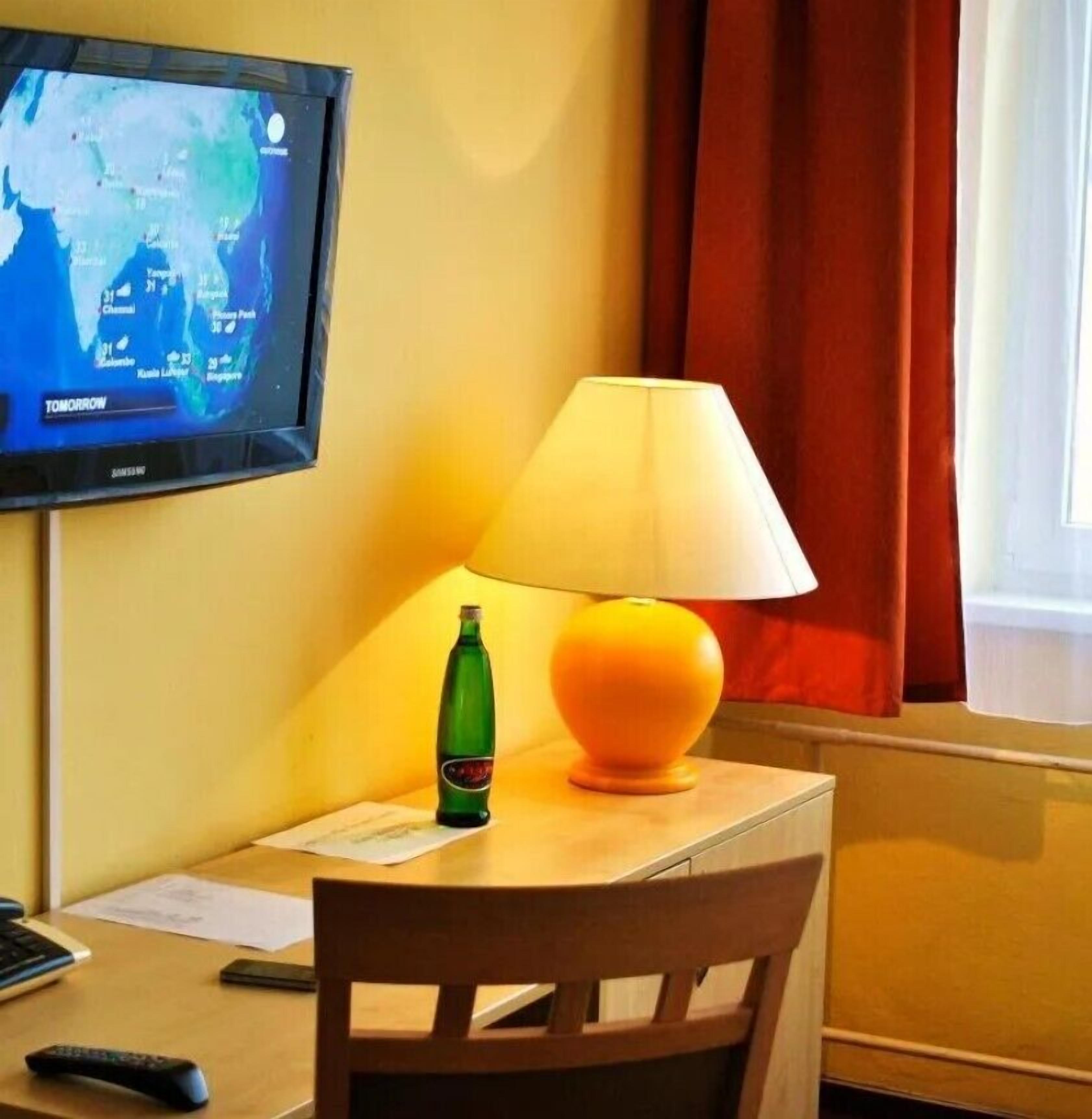 Foto - Charles Central