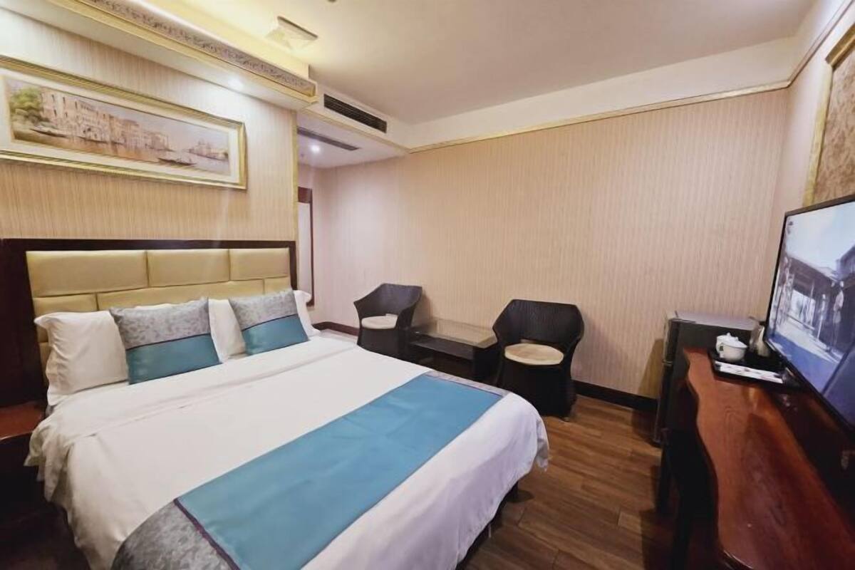 防过敏的被褥、办公桌、遮光窗帘、隔音
