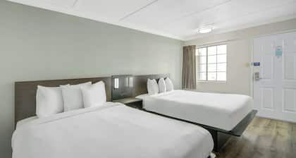 Motel 6 San Antonio, TX – I-35 North Corridor