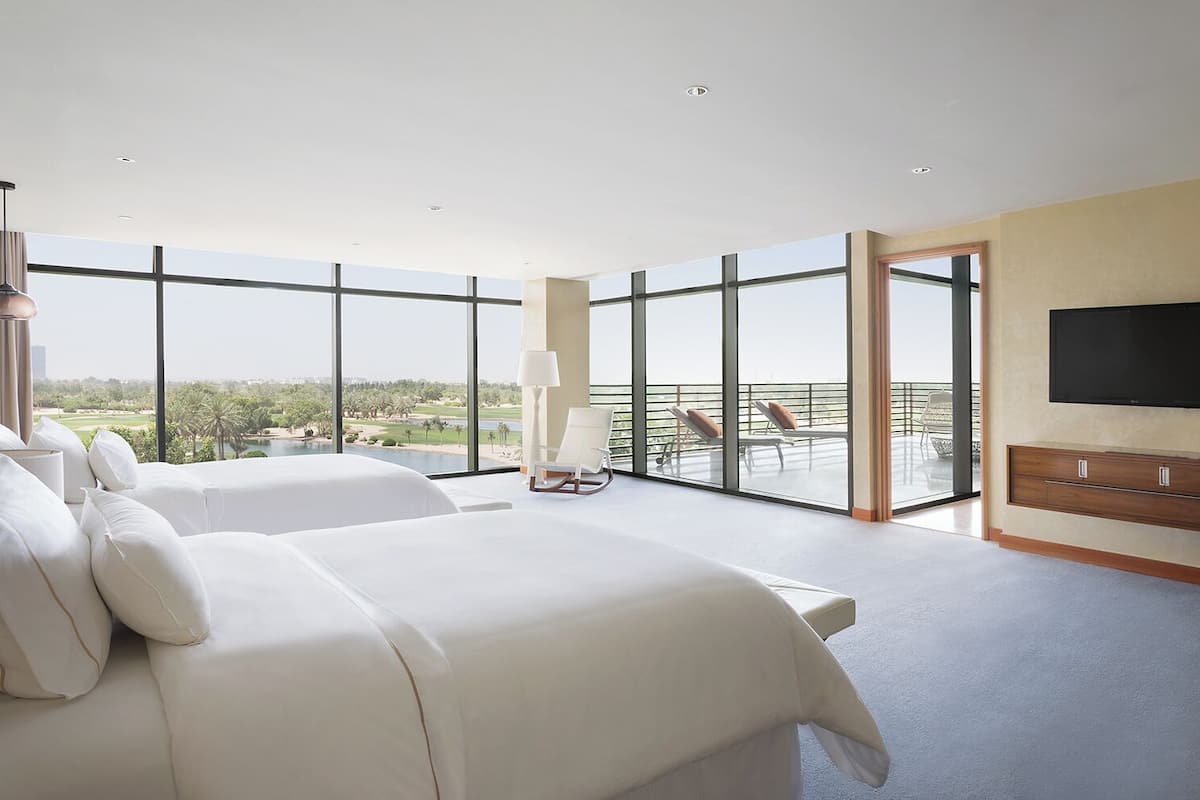 Presidential Suite - King Bed & 2 Queen Beds