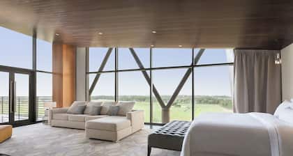 VOGO Abu Dhabi Golf Resort & Spa