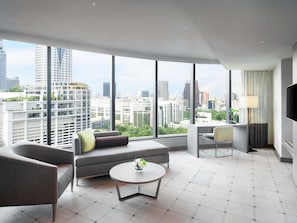 Suíte executiva, 1 cama King | 1 quarto, cofres nos quartos, escrivaninha