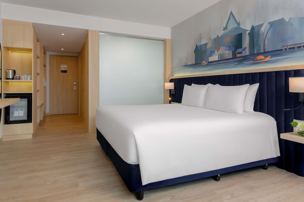 In-room safe, desk, laptop workspace, blackout curtains